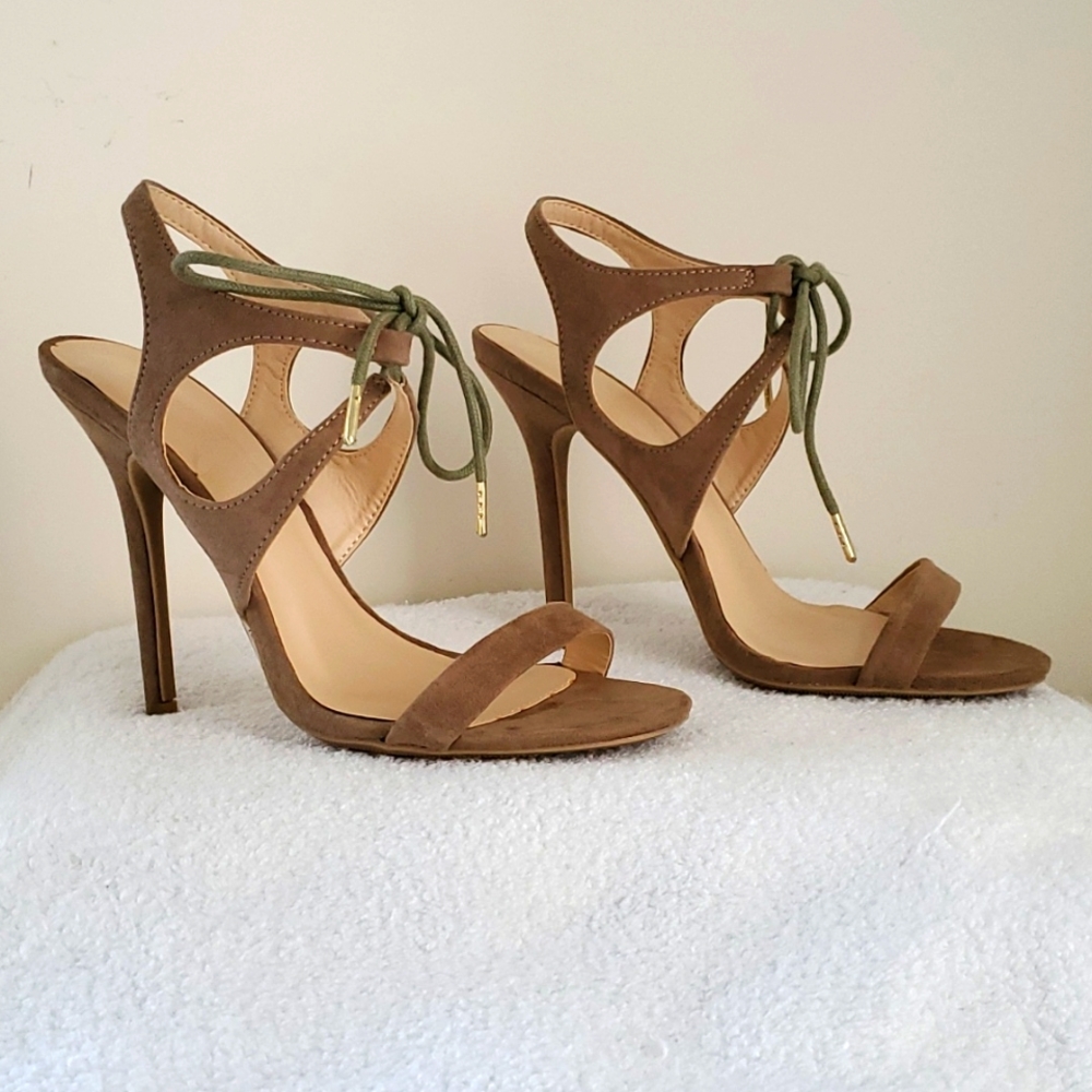Taupe, Wild Diva heels, size 6,